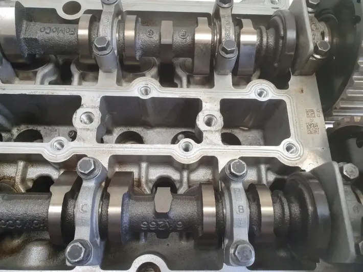 Ford Focus MK3 1.0 EcoBoost GŁOWICA CYLINDRÓW CM5G-6090-GC