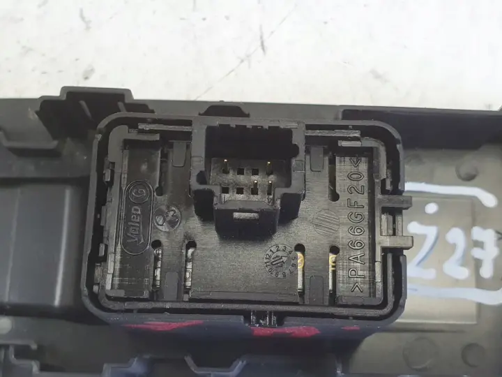 Renault Megane IV PANEL STEROWANIA SZYBAMI SZYB przełącznik tył 809605274R