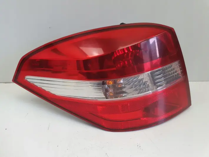 Renault Laguna III kombi TYLNIA TYLNA LAMPA LEWA lewy tył 265550002R