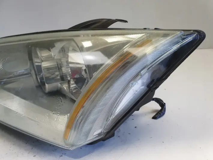 Ford Focus mk2 02-06 PRZEDNIA LAMPA LEWA lewy przód anglik