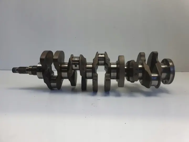 Volvo XC90 2.4 D5 163 KM WAŁ KORBOWY