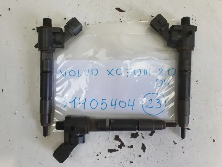 Volvo V70 III XC70 II lift 2.0D D4 WTRYSKIWACZ PALIWA Wtrysk 31405404