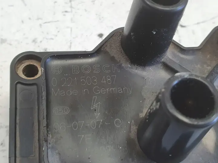 Ford Mondeo MK3 2.0 16V CEWKA ZAPŁONOWA bosch 0221503487