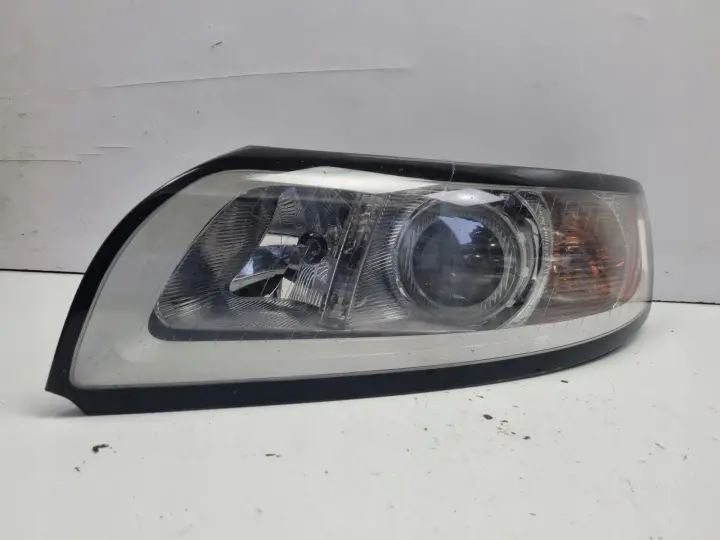 Volvo S40 II V50 LIFT PRZEDNIA LAMPA LEWA lewy przód 31299583 ZWYKŁA ŁADNA