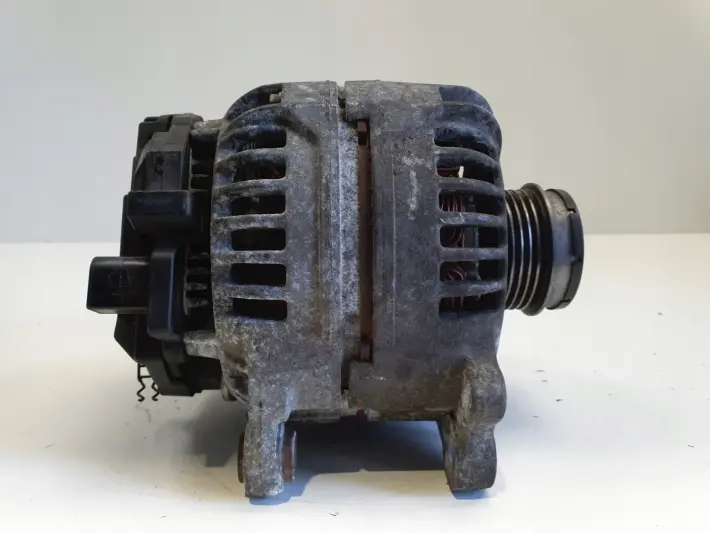 Audi A6 C5 1.9 TDI ALTERNATOR bosch 028903029Q 0124525010 140A