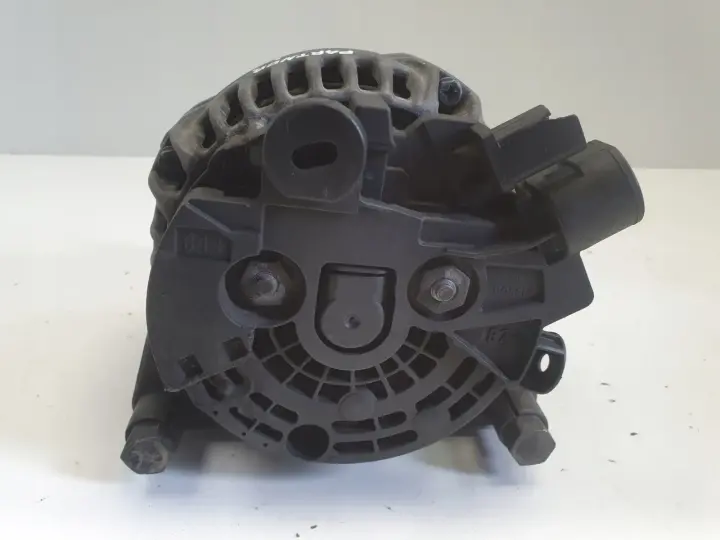 Peugeot Partner 1.6 HDI ALTERNATOR 9646321880