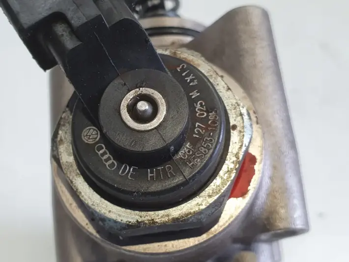 Audi A4 B7 2.0 TFSI POMPA WTRYSKOWA paliwa 06F127025M