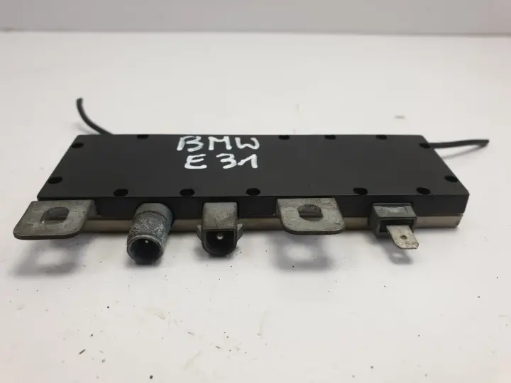 BMW E31 840 850 i WZMACNIACZ ANTENY 8354311