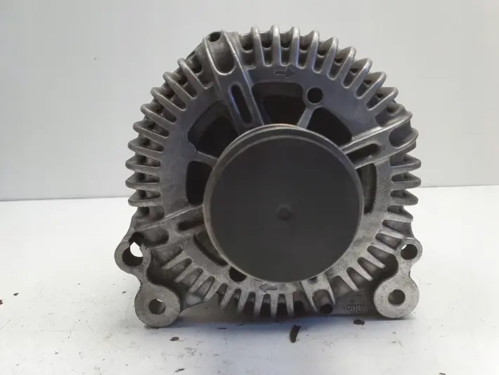 Skoda Octavia II 1.9 TDI ALTERNATOR valeo 021903026L