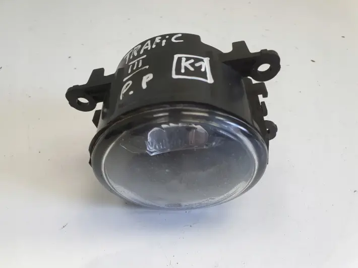 Renault Trafic III 14r- PRZEDNI HALOGEN PRAWY PRZÓD pasażera 261503971R