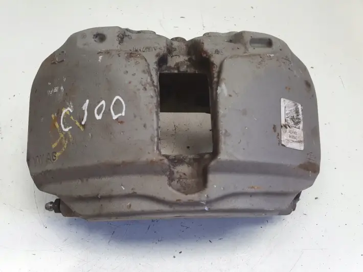 Audi A4 B9 PRZEDNI ZACISK HAMULCOWY lewy przód KIEROWCY ACF002 4K05AC