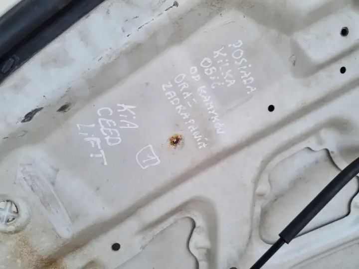 Kia Ceed Cee'd LIFT 09-12r PRZEDNIA MASKA POKRYWA SILNIKA WD Cassa White