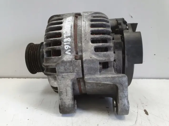 Opel Vectra C lift 1.8 16V ALTERNATOR bosch 0124425050 AL 120A