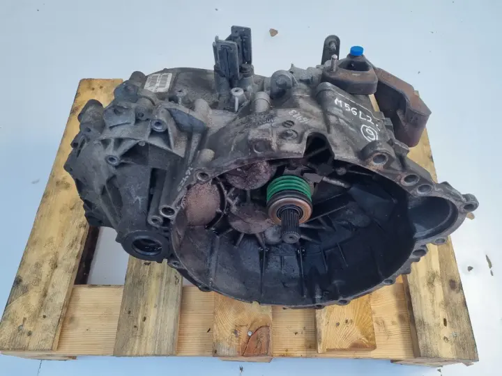 Volvo S60 V70 II 2.4 SKRZYNIA BIEGÓW manualna MANUAL P9482234