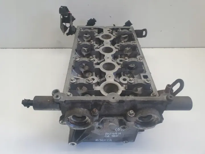 Opel Zafira B Astra J 1.6 16V A16XER GŁOWICA CYLINDRÓW 55559340