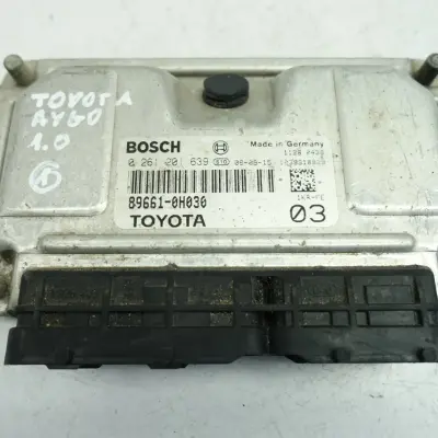 Toyota Aygo 1.0 KOMPUTER SILNIKA moduł 0261201639