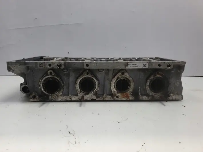 BMW E90 E91 2.0 D GŁOWICA CYLINDRÓW 7797678 779767807