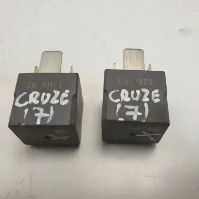 Chevrlet Cruze J305 2.0 VCDI PRZEKAŹNIK 13500120