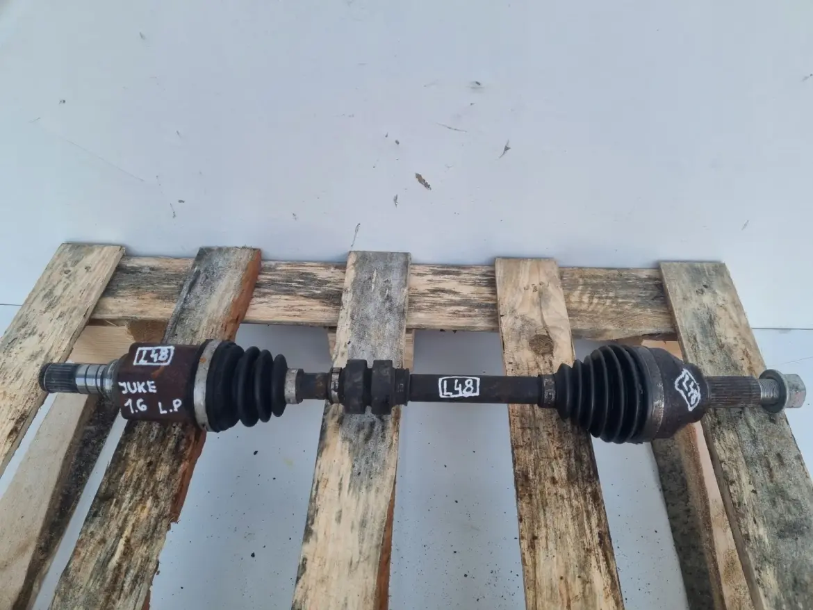 Nissan Juke 1.6 T turbo LEWA PRZEDNIA PÓŁOŚ półośka lewy przód Automat