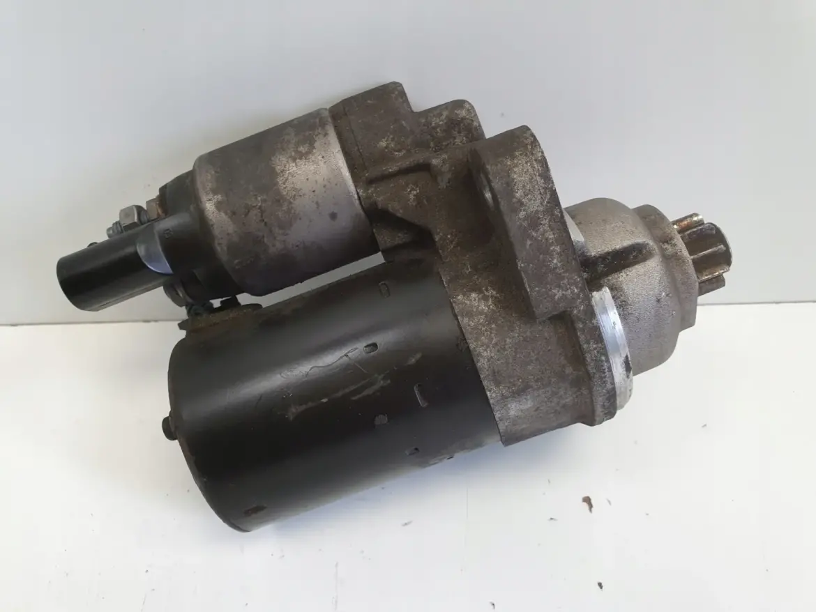 Audi A3 II 8P 1.6 8V ROZRUSZNIK 0001120408 bosch