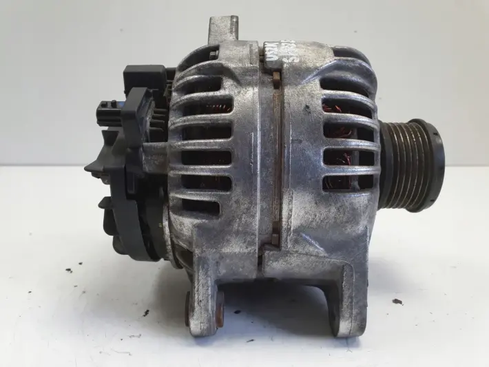 Renault Kangoo II 1.5 DCI ALTERNATOR 0124525139 8200660034-B 150A