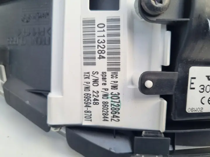 Volvo V50 1.8 16v LICZNIK ZEGARY europa 30728642 30710071