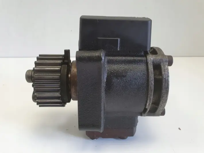 VW Polo V 1.6 TDI POMPA WTRYSKOWA PALIWA 03L130755E