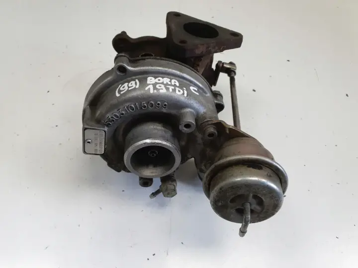 VW Golf IV 1.9 TDI TURBOSPRĘŻARKA 038145701D