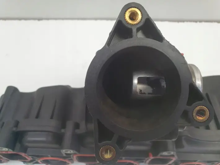 Audi A3 II 8P 1.6 TDI KOLEKTOR SSĄCY nastawnik 03L129711B