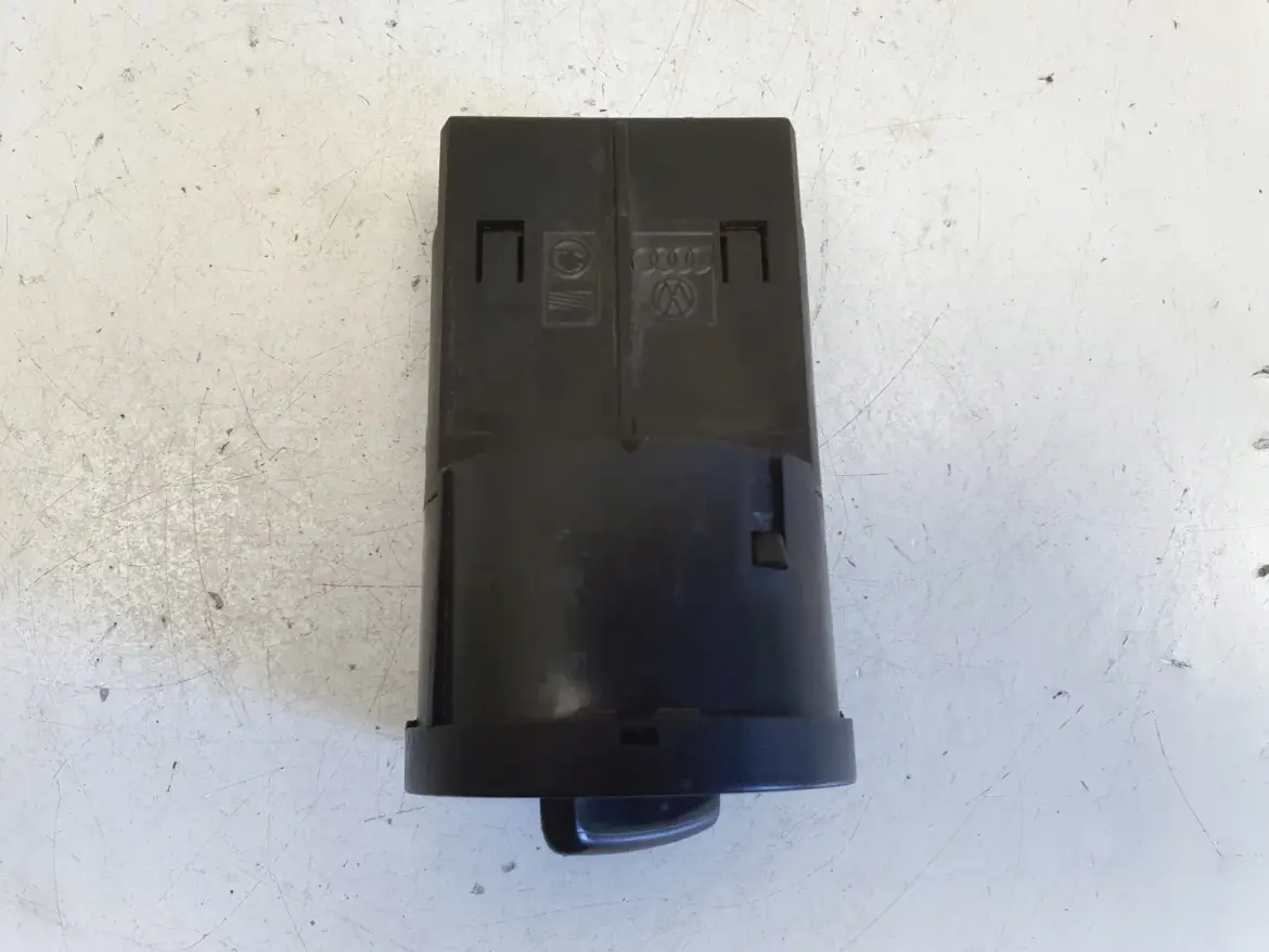 VW Passat Golf Bora PRZEŁĄCZNIK ŚWIATEŁ włącznik 1C0941531