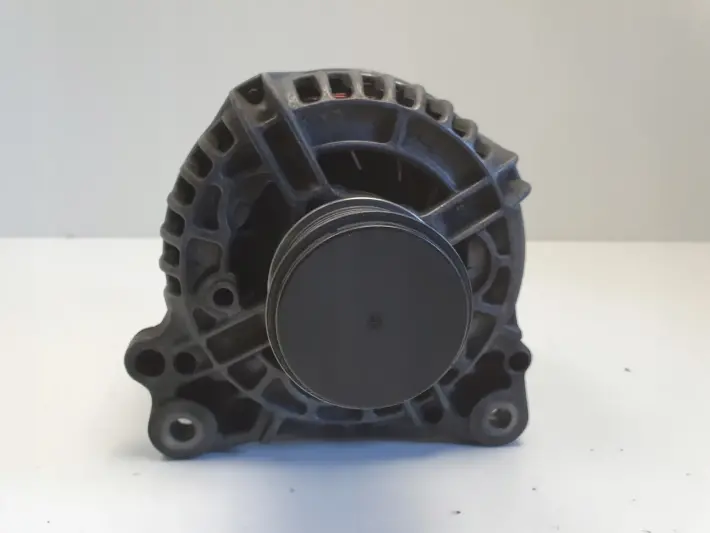 Audi A3 8L Golf IV 1.9 TDI ALTERNATOR 028903028E 0124515010 120A