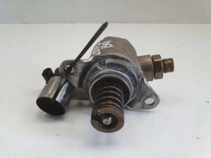Audi A3 II 8P 2.0 TFSI POMPA WTRYSKOWA paliwa 06J127025F