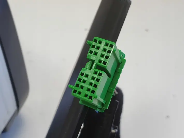 Volvo V60 LIFT LUSTERKO PRAWE PASAŻERA europa 31352478 podświetlany 12 pin