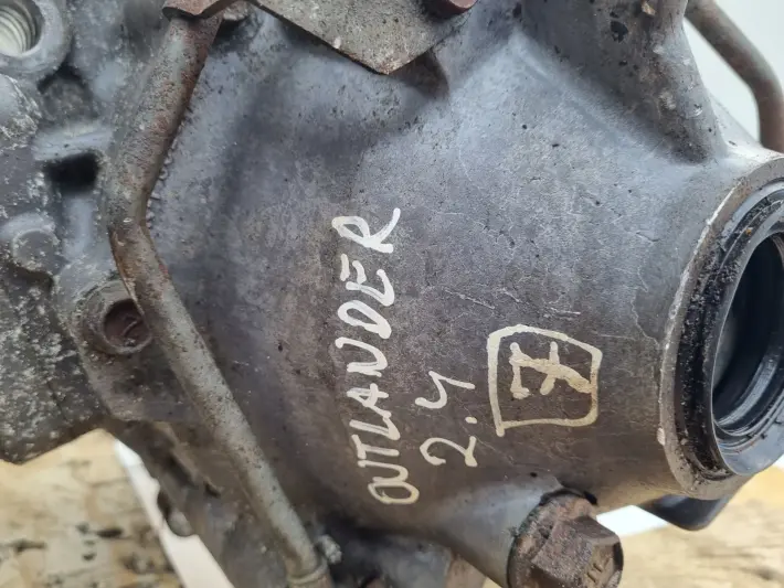 Mitsubishi Outlander II 2.4 REDUKTOR SKRZYNI BIEGÓW manualnej MANUAL