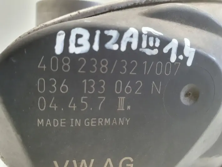Seat Ibiza III 1.4 16V PRZEPUSTNICA 036133062N