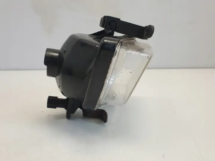 Hyundai Getz PRAWY PRZEDNI HALOGEN przód