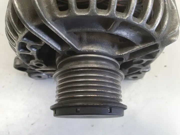 Skoda Octavia I 1.9 TDI ALTERNATOR Bosch 028903028E 120A