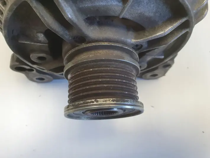 Audi 80 B4 1.9 TDI ALTERNATOR bosch 0123505011 120A
