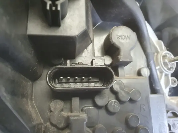 Opel Insignia A HB TYLNA LAMPA PRAWA prawy tył pasażera anglik
