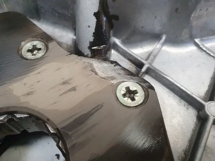 Opel Corsa D 1.3 CDTI OBUDOWA ROZRZĄDU pompa oleju 3.7004600