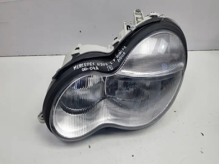 Mercedes W203 00-04r PRZEDNIA LAMPA LEWA LEWY PRZÓD nowa europa