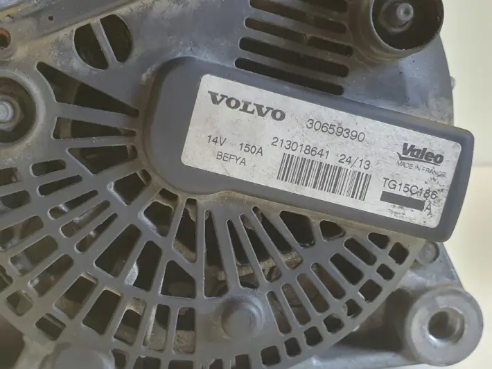 Volvo V70 III 1.6 D D2 ALTERNATOR valeo 30659390 150A