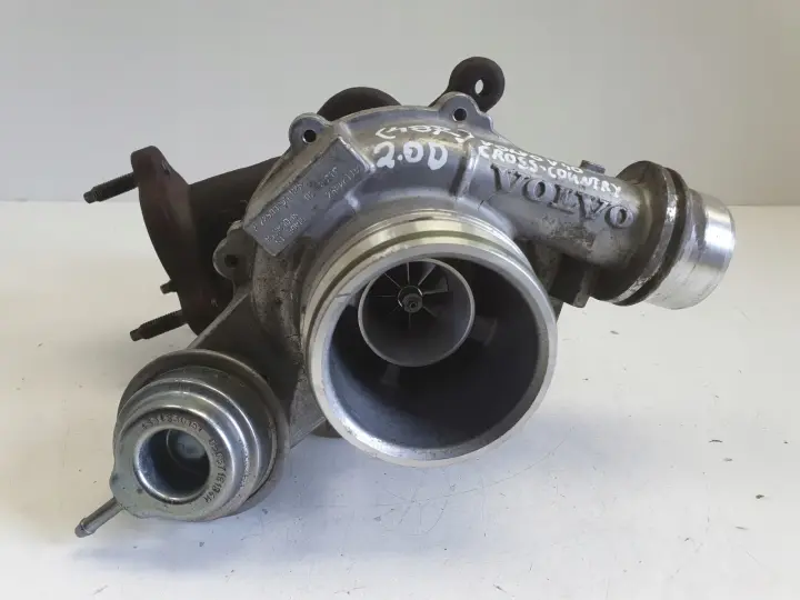 Volvo V40 II 2.0 D D2 TURBOSPRĘŻARKA turbo 31380130