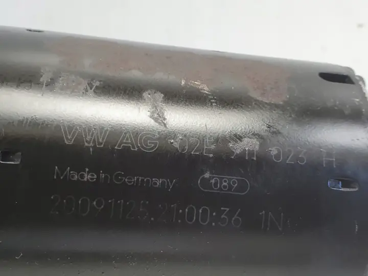 VW Golf V 1.9 TDI ROZRUSZNIK 02E911023H