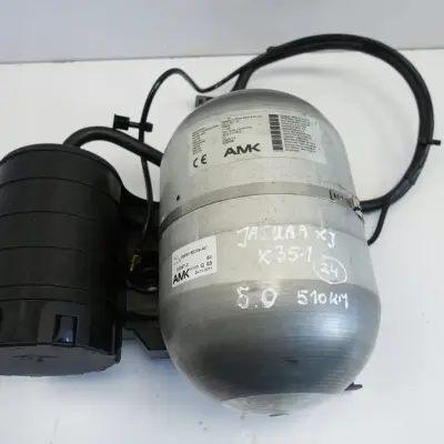 Jaguar XJ X351 ZBIORNIK POWIETRZA AW93-5B709-AC