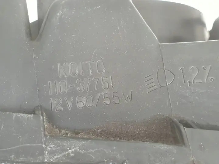 Mitsubishi Pajero II PRZEDNIA LAMPA PRAWA prawy przód anglik 110-37751