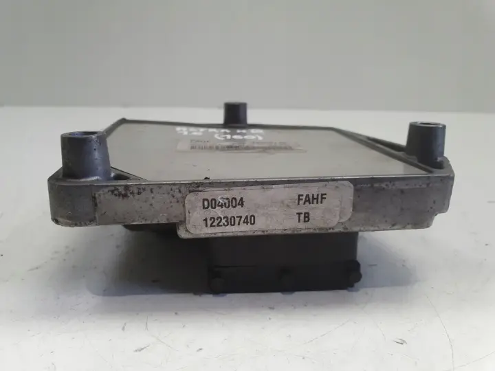 Opel Astra III H 1.6 16V STEROWNIK SILNIKA komputer 12230740 FAHF