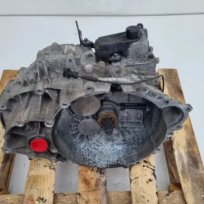 Volvo S60 II V60 2.0 D3 SKRZYNIA BIEGÓW manualna DG9R-7002-LA 1285121