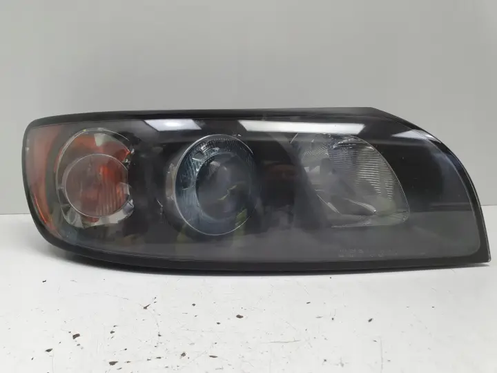 Volvo S40 II V50 XENON PRZEDNIA LAMPA PRAWA prawy przód EUROPA 30698878