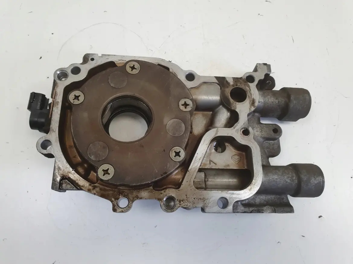 Subaru Legacy IV 2.0 B POMPOA OLEJU olejowa